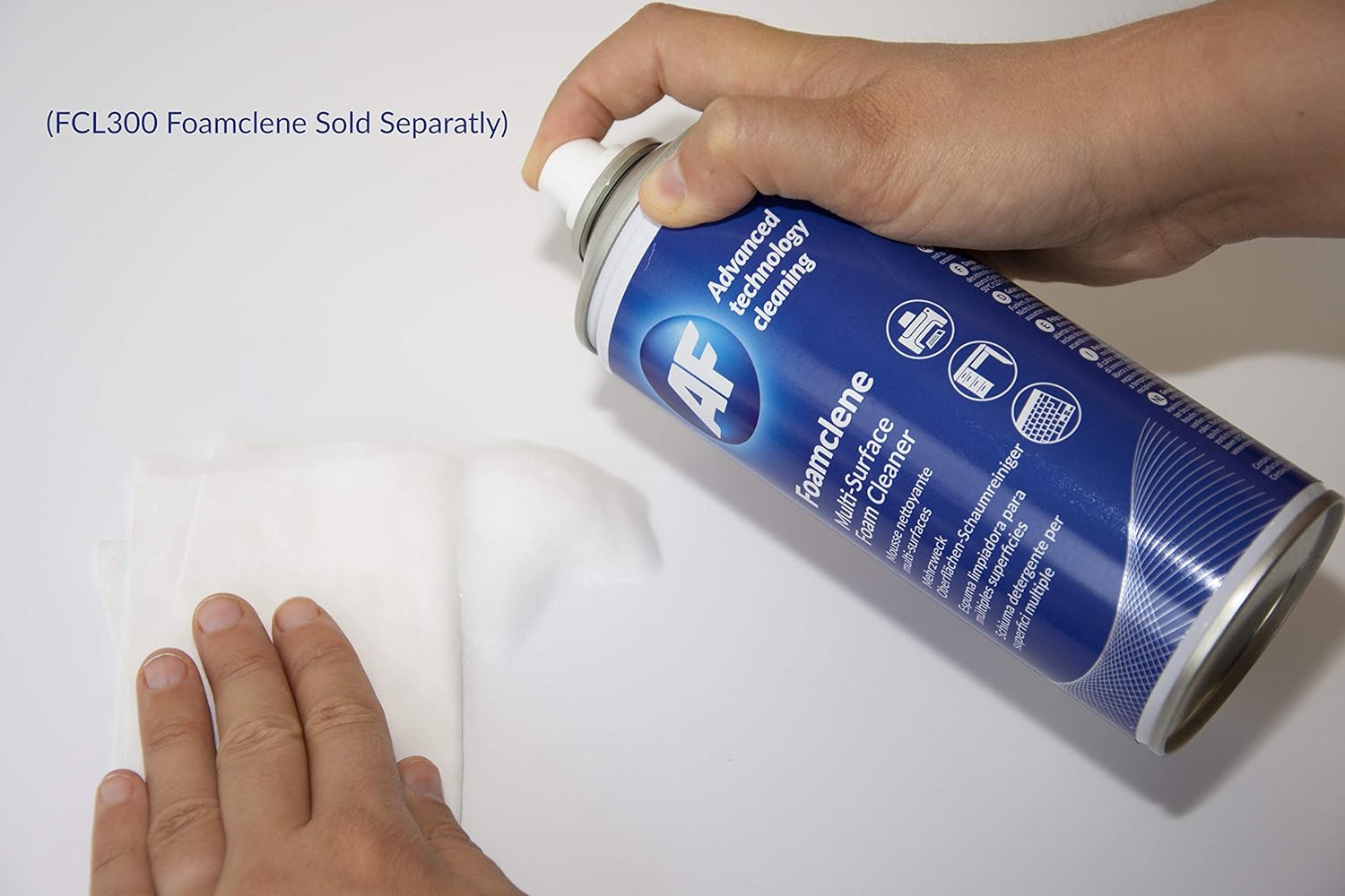 White AF Safecloths general use lint-free cleaning cloths, 340 x 320mm, pack of 50, ideal for delicate cleaning tasks.