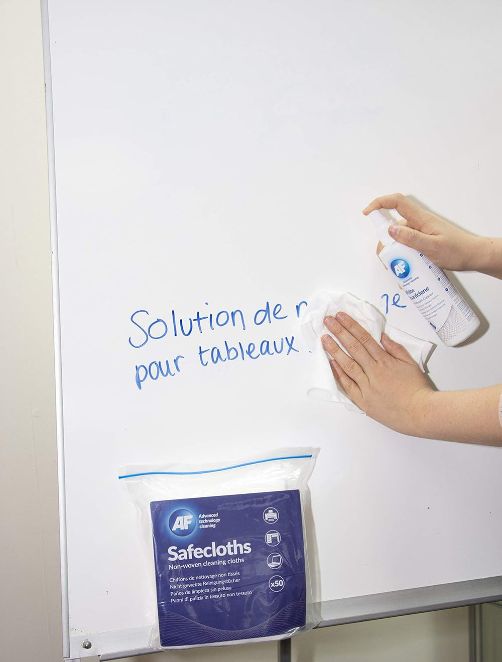 AF Whiteboard Eraser Cleaner Spray for whiteboards, ideal for school and office surface cleaning, removes marker residue effectively.