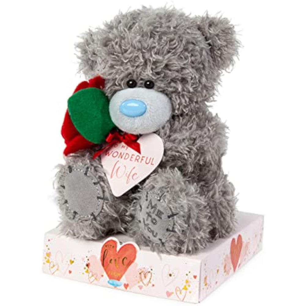 Carte Blanche M7 Wife greeting card featuring elegant floral design and heartfelt message, perfect for special occasions.