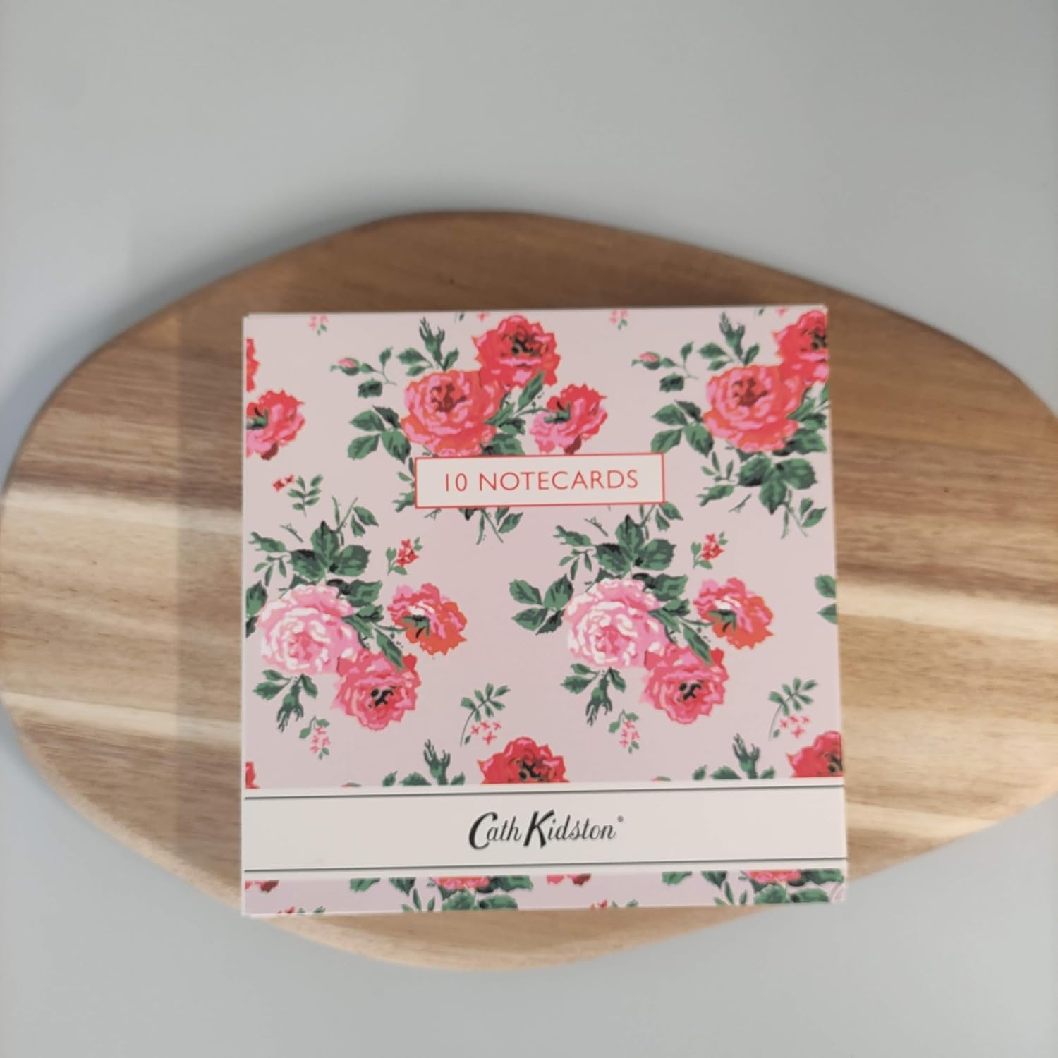Cath Kidston stationery set with 10 notecards and envelopes, featuring five cards of two charming floral designs.