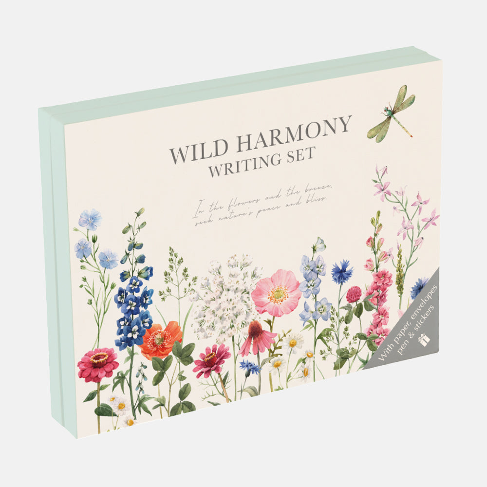 GSC Wild Harmony writing set with elegant stationery, featuring a letter paper and matching envelopes in a floral design.