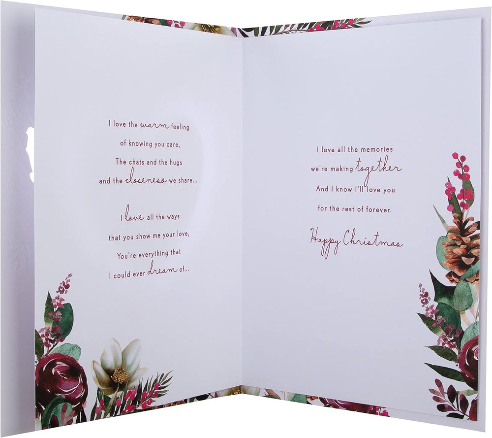 Hallmark Boxed Christmas Card for Fiancée – Traditional Heart & Wreath Design