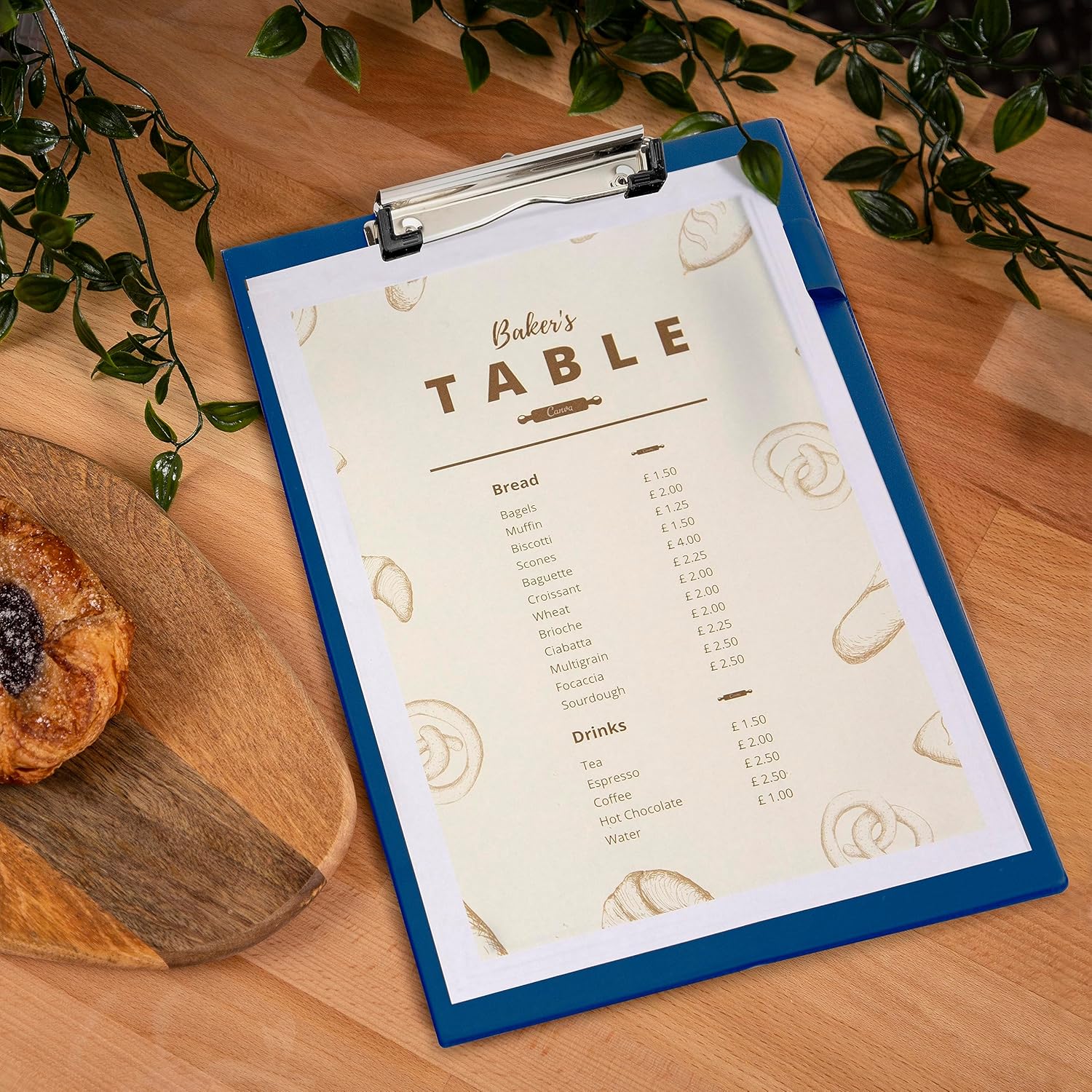 Blue Rapesco VSTCB0L3 A4+ standard clipboard with metal clip and durable surface, ideal for organizing documents and writing.