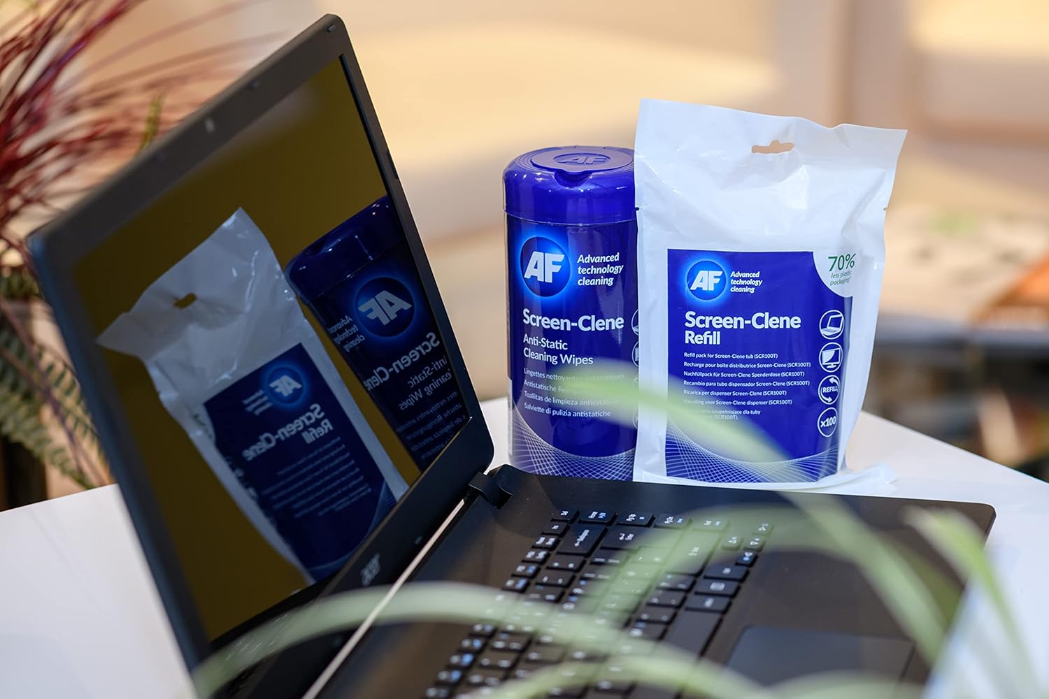 AF Anti Static Screen Cleaning Wipes - Pre-moistened cleaner for Computer, laptop, TV, Tablets, Keyboards, Phone and Other Delicate Surfaces - Tub of 100 SCR100T